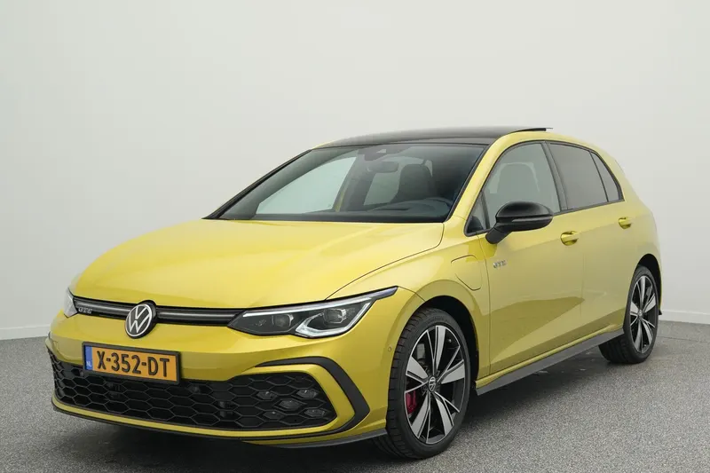 Volkswagen Golf (2022)