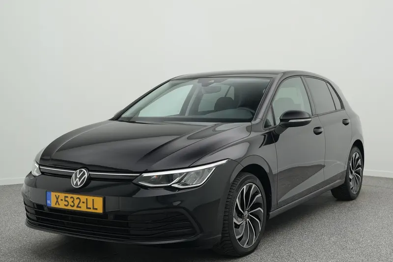 Volkswagen Golf (2024)