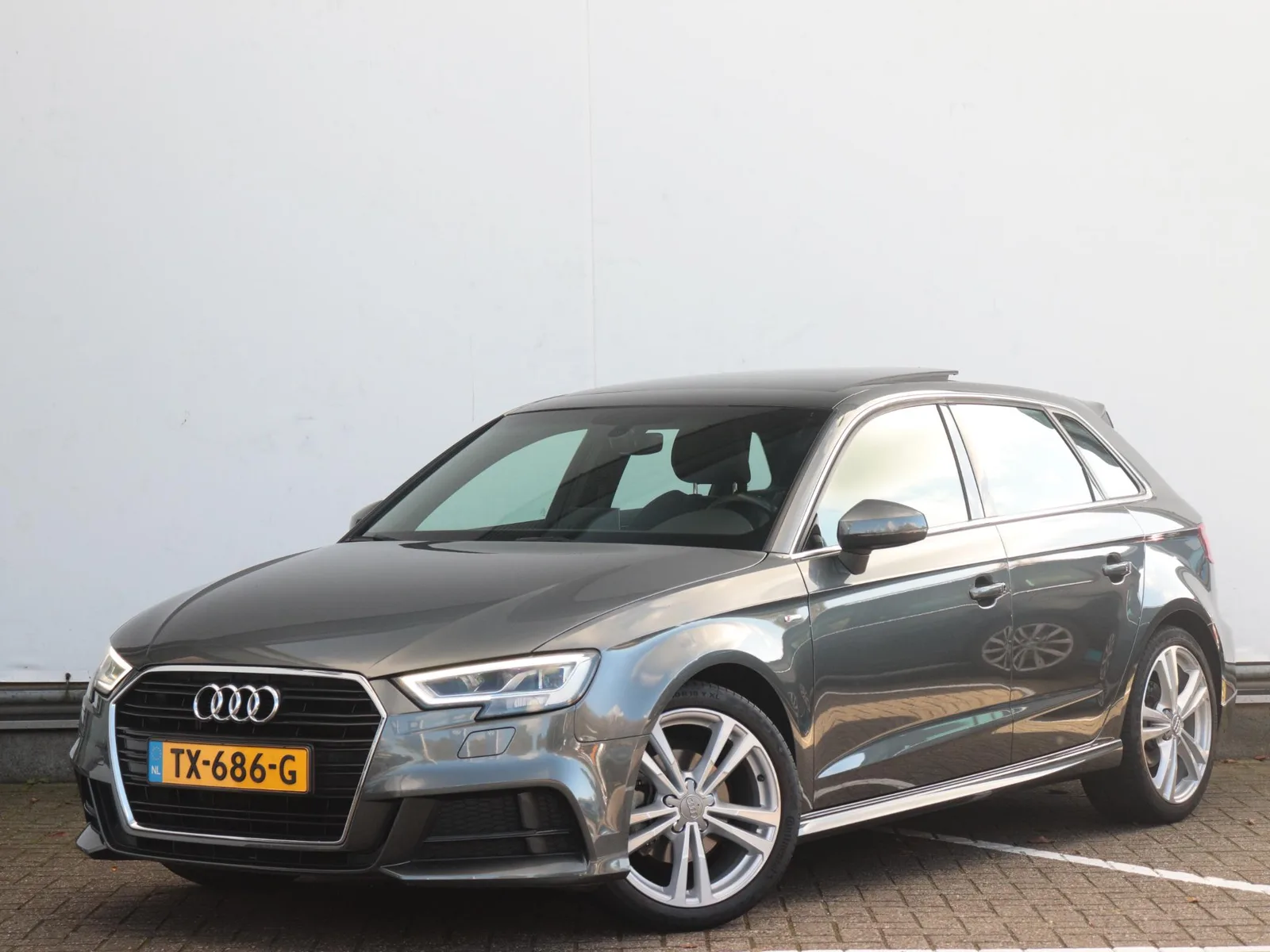 Audi A3 (2018) — foto 1