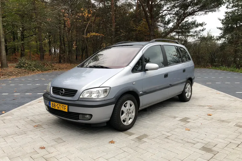 Opel Zafira (2001)