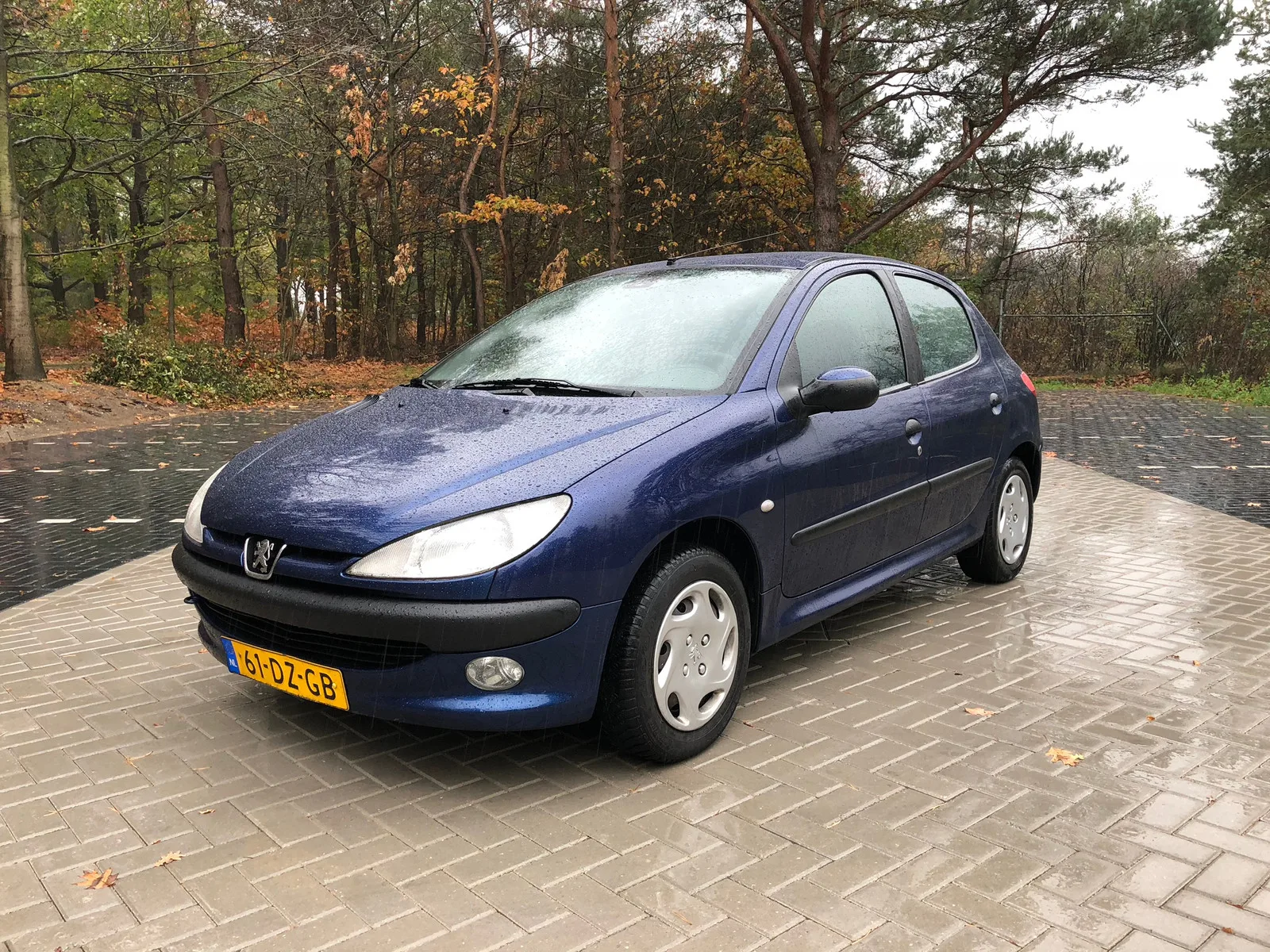 Peugeot 206 (2000) — foto 1