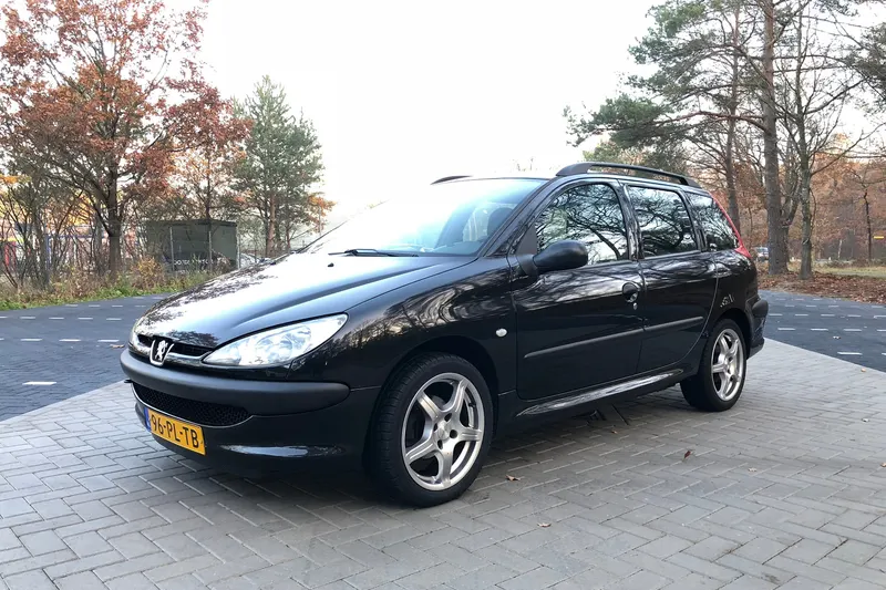 Peugeot 206 (2004)