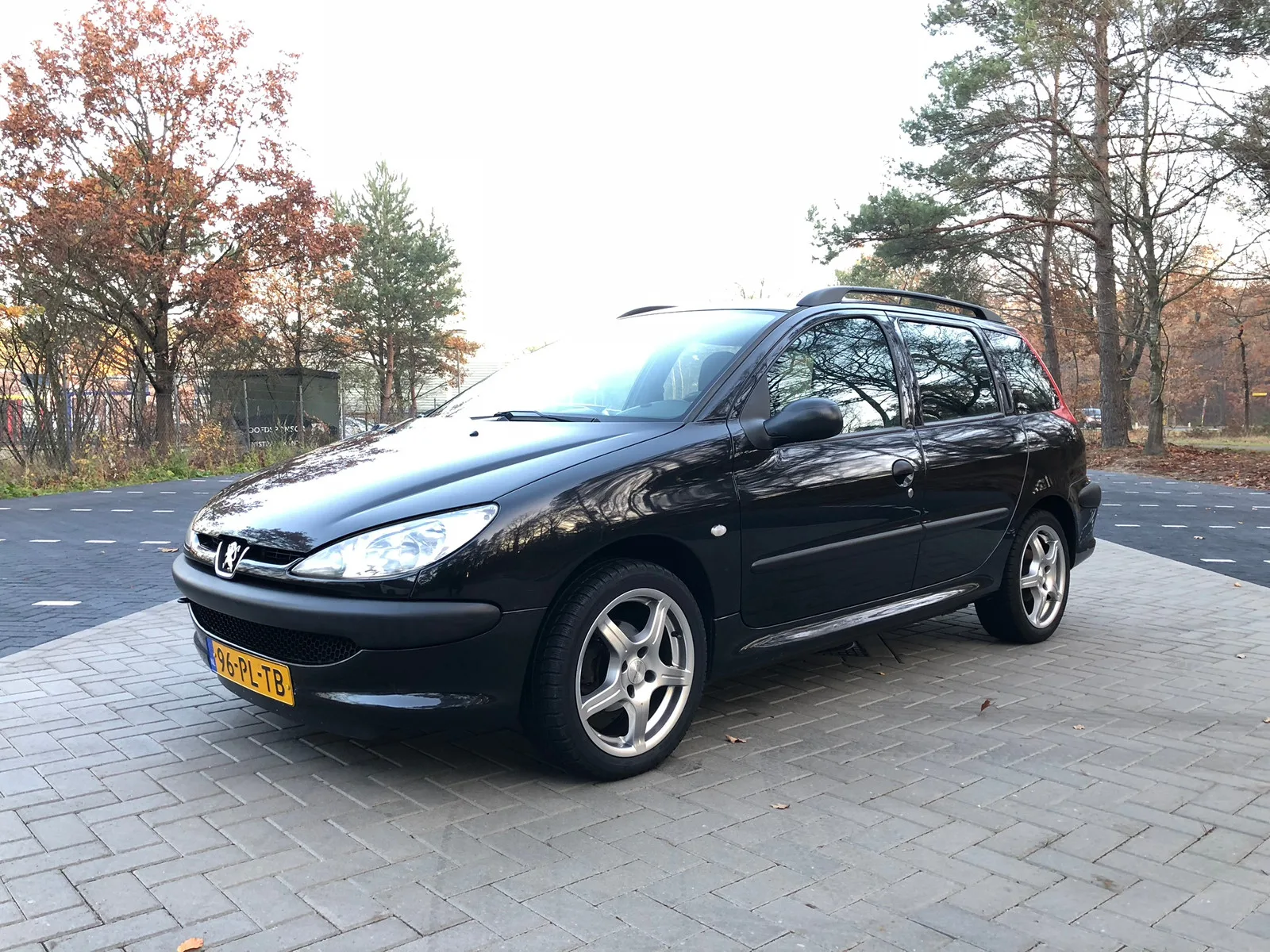 Peugeot 206 (2004) — foto 1