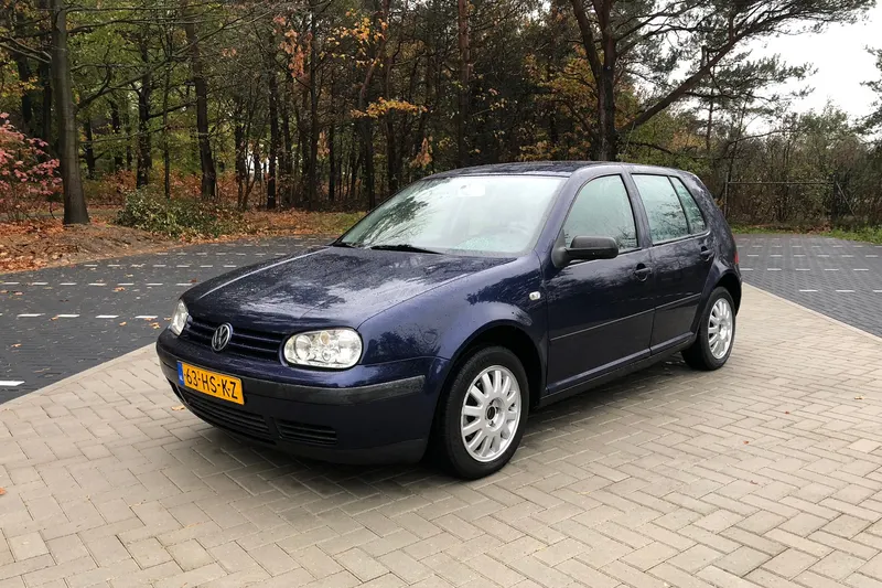 Volkswagen Golf (2001)