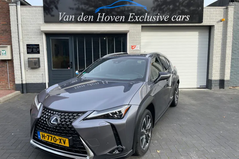 Lexus UX (2019)
