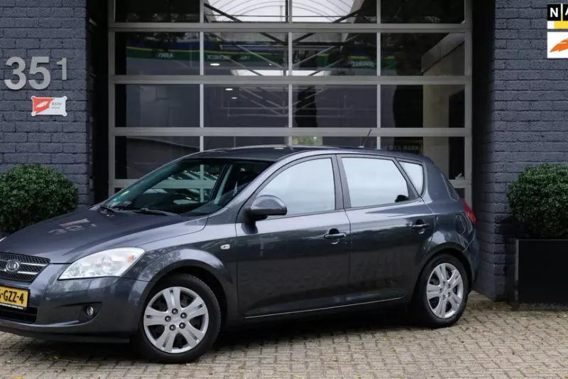 Kia Ceed (2009)