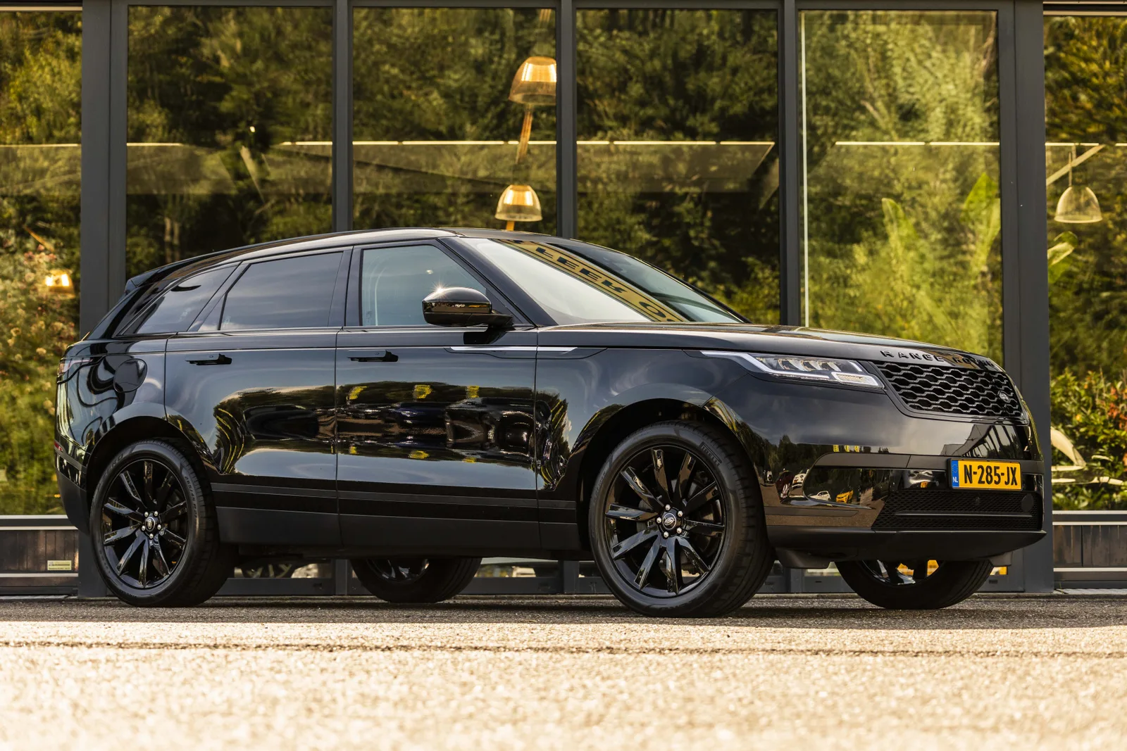 Land Rover Range Rover Velar (2020) — foto 1