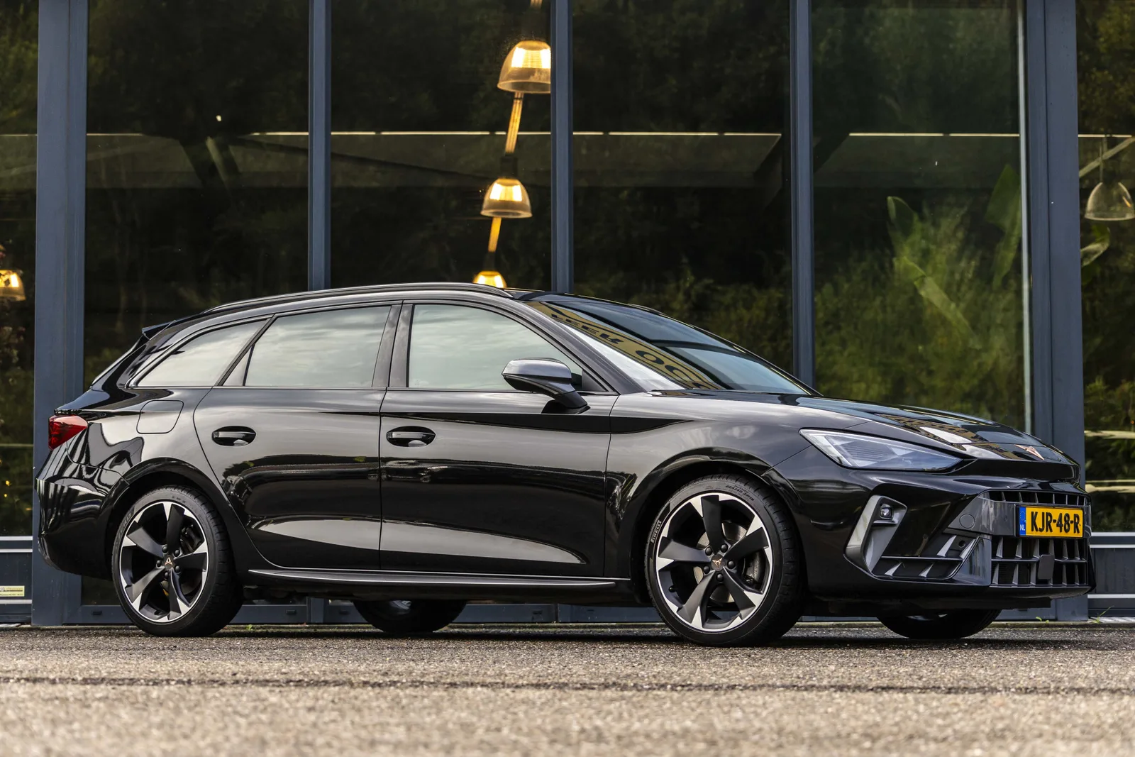 CUPRA Leon Sportstourer (2024) — foto 1