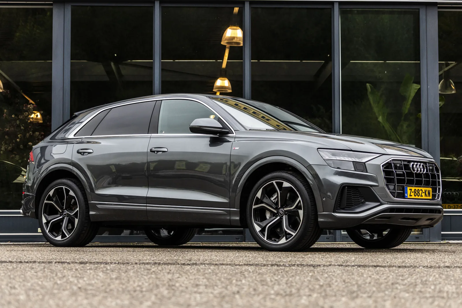 Audi Q8 (2021) — foto 1