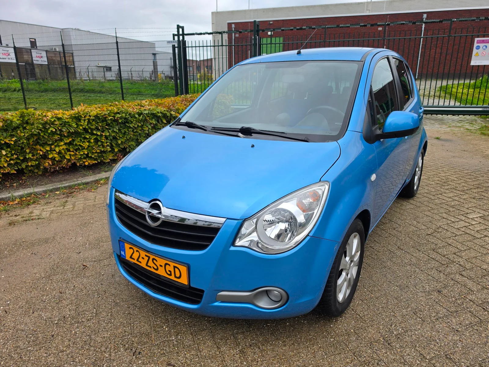 Opel Agila (2008) — foto 1