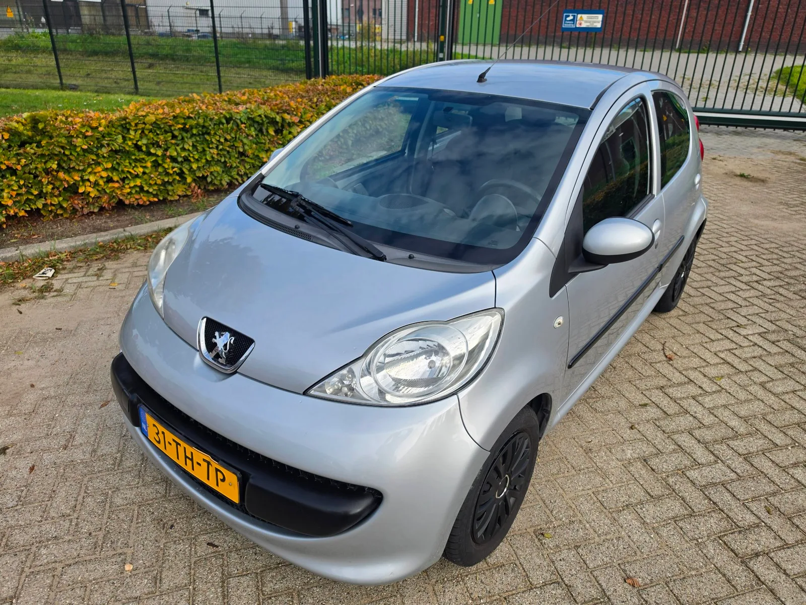 Peugeot 107 (2006) — foto 1
