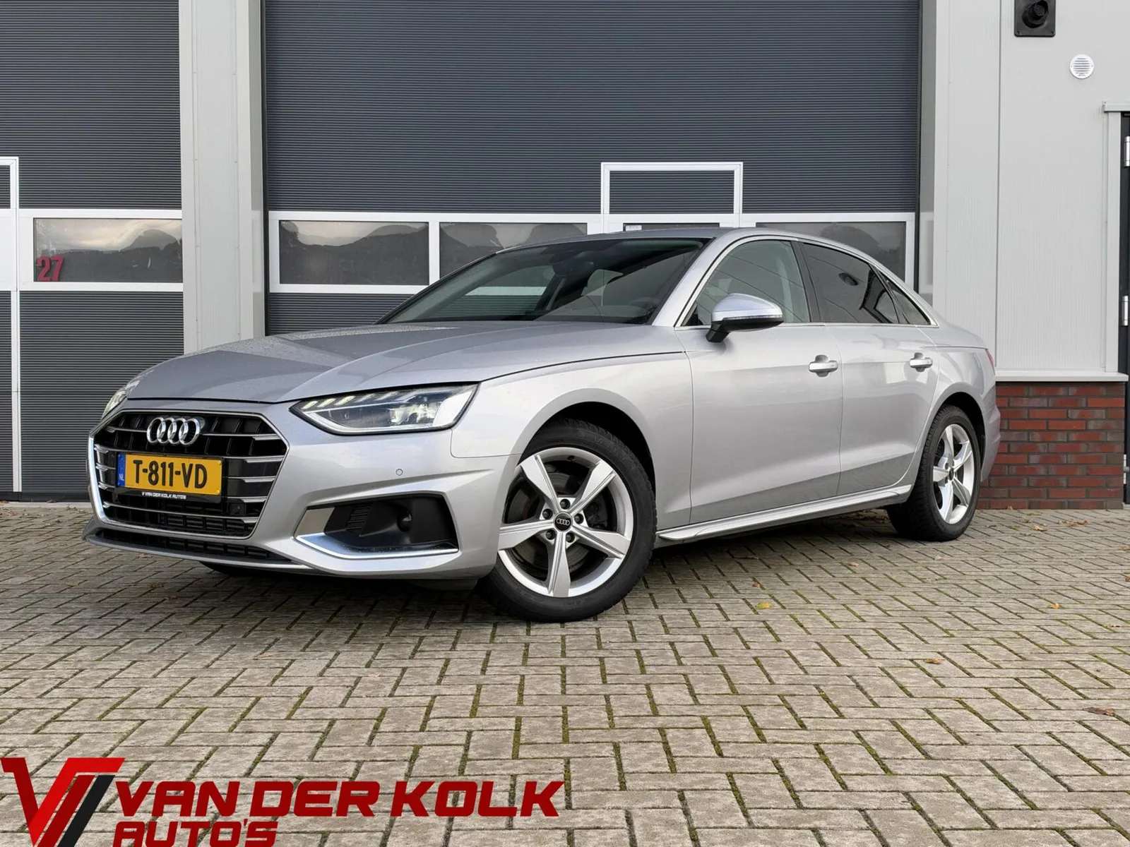 Audi A4 (2023) — foto 1