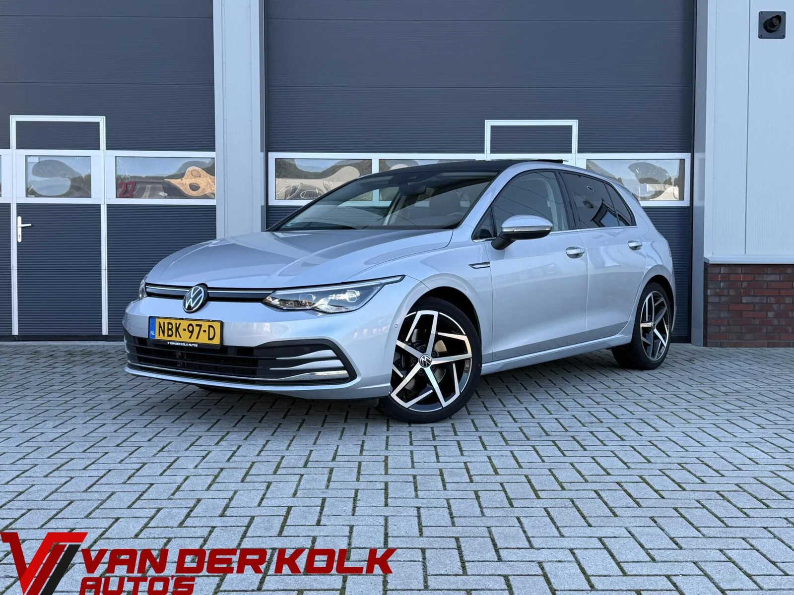 Volkswagen Golf (2020) — foto 1