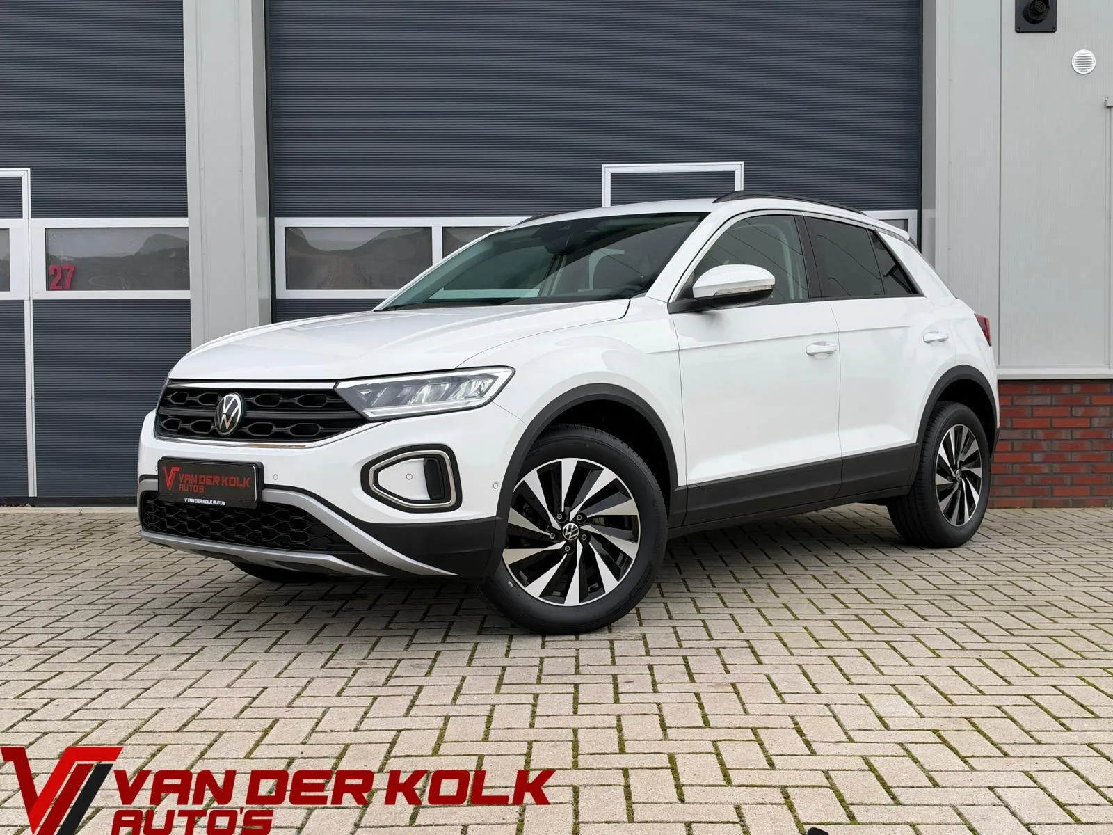 Volkswagen T-Roc (2023) — foto 1