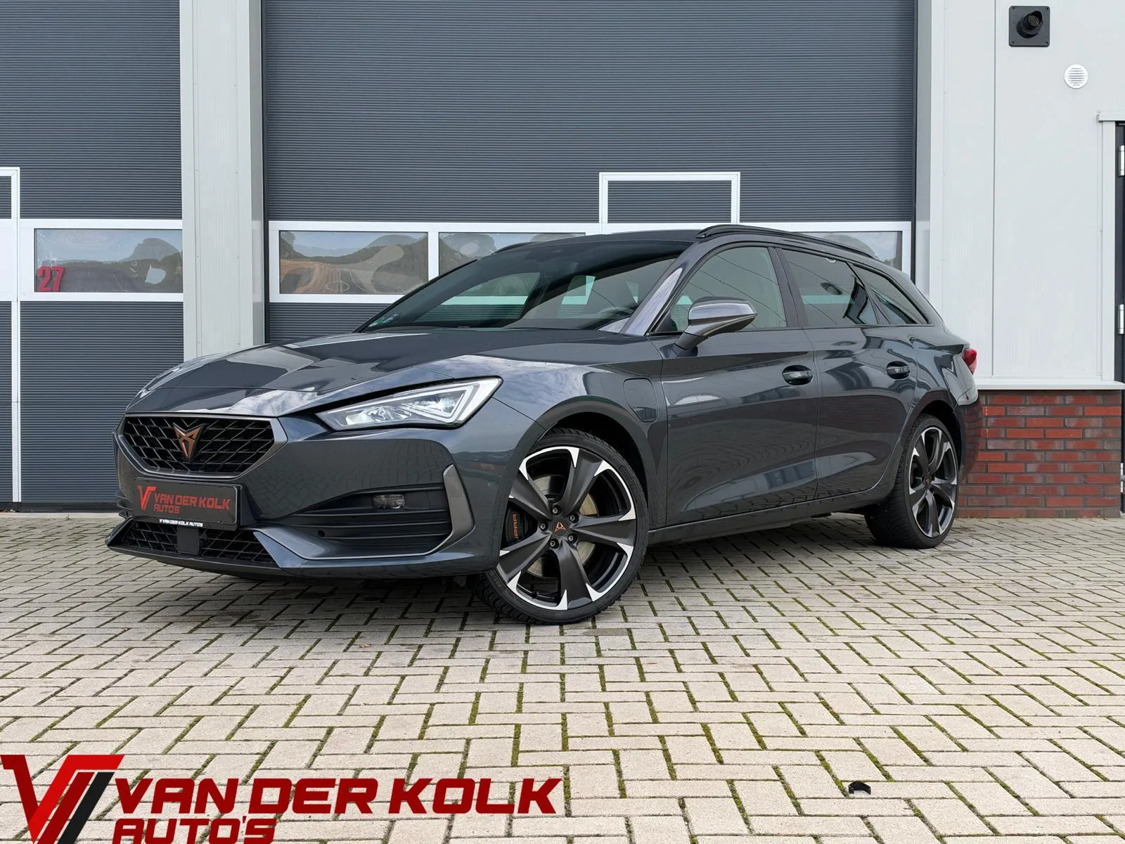 CUPRA Leon Sportstourer (2021) — foto 1