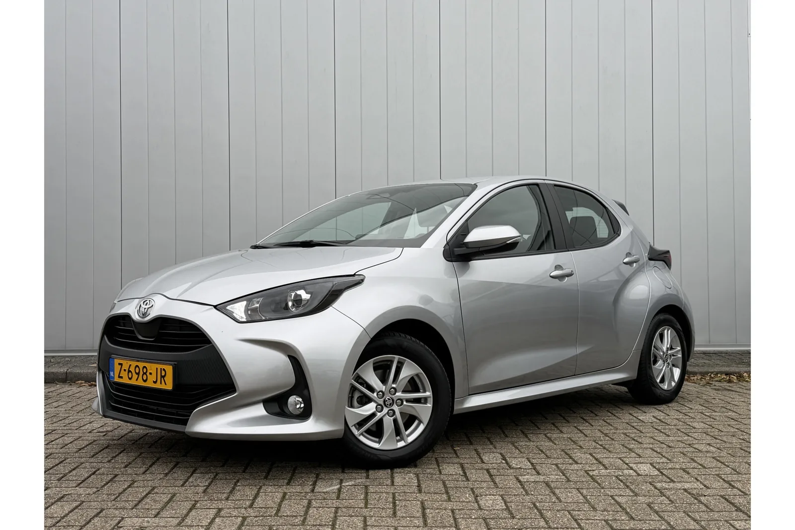 Toyota Yaris (2024) — foto 1