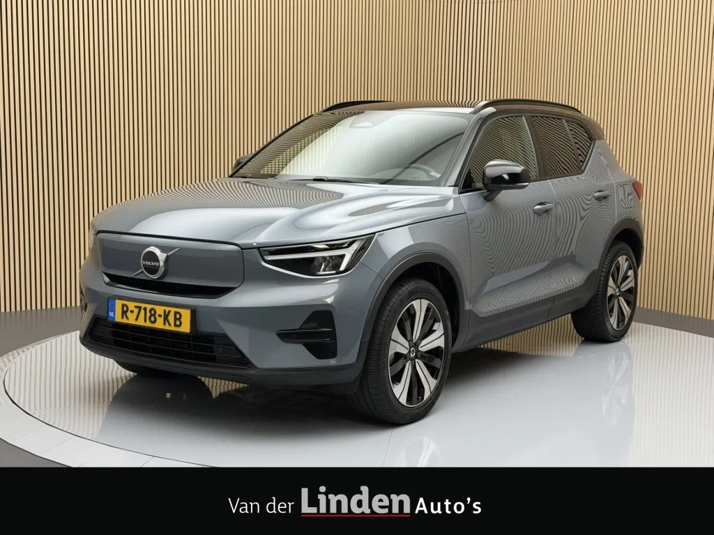 Volvo XC40 (2022) — foto 1