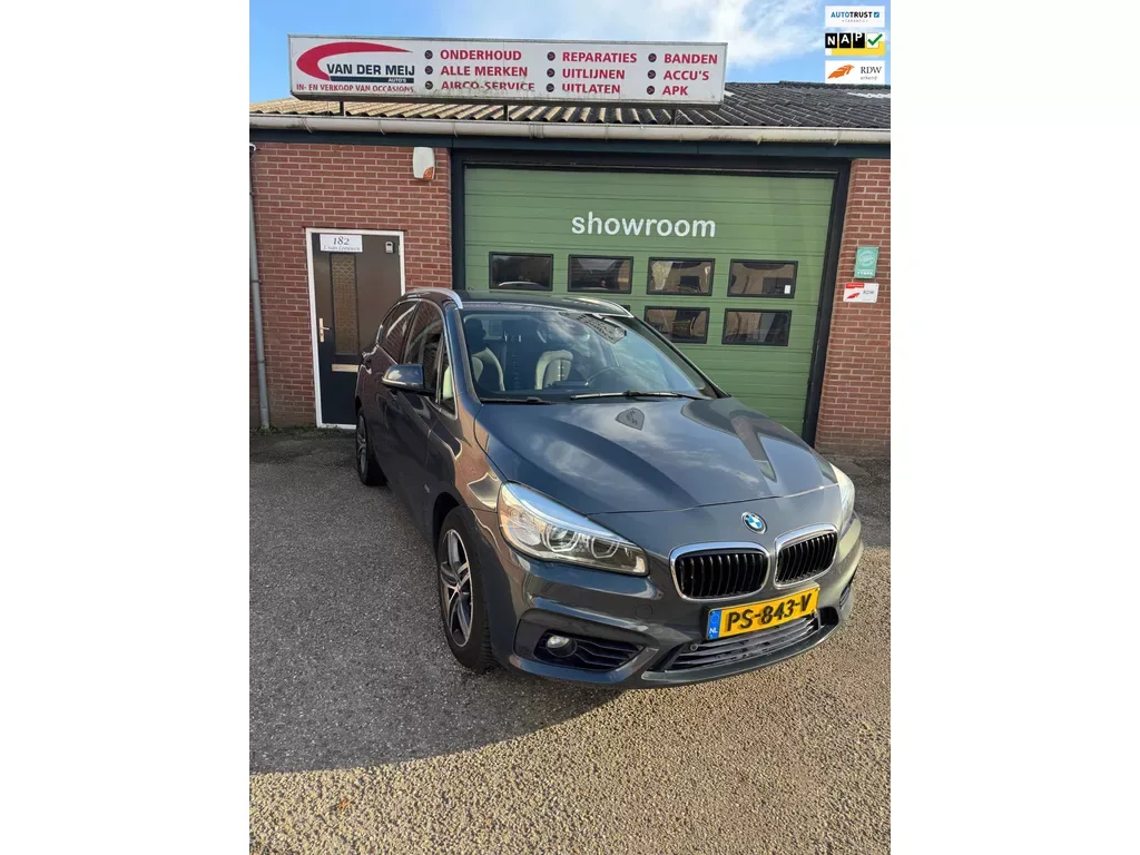BMW 2-Serie (2017) — foto 1