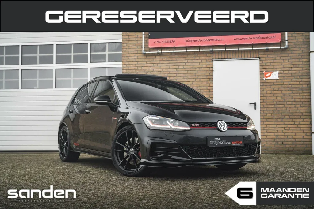 Volkswagen Golf (2020) — foto 1
