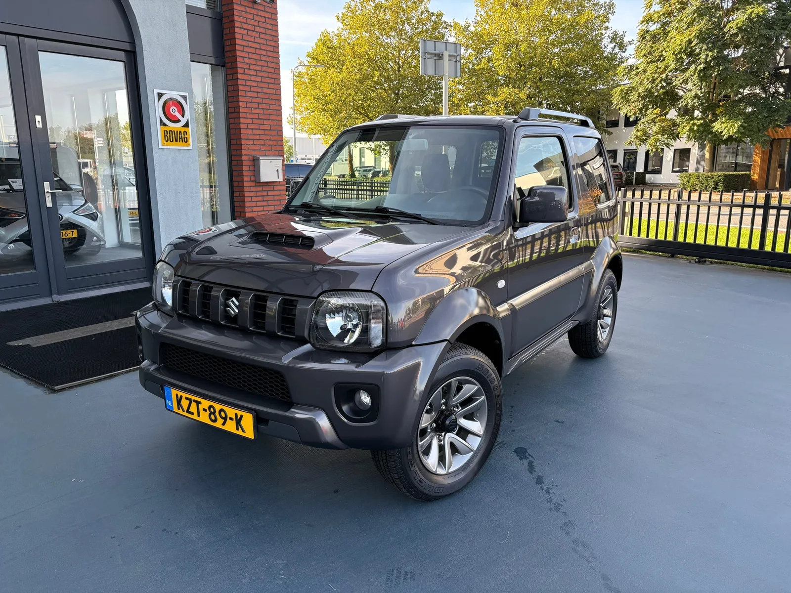 Suzuki Jimny (2017) — foto 1