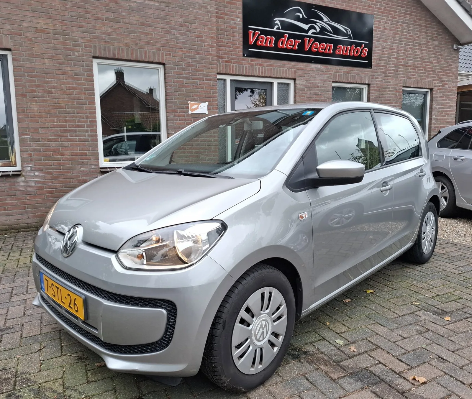 Volkswagen Up! (2013) — foto 1