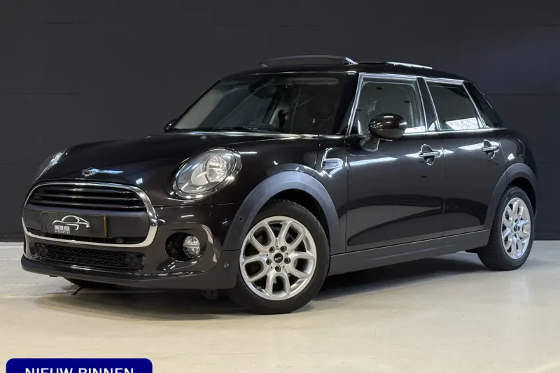 MINI One (2015)