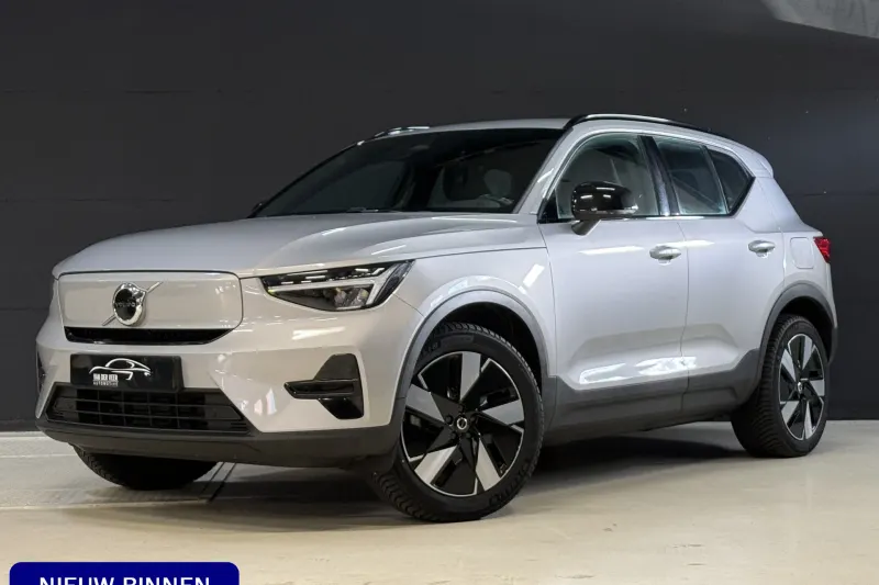 Volvo XC40 (2024)
