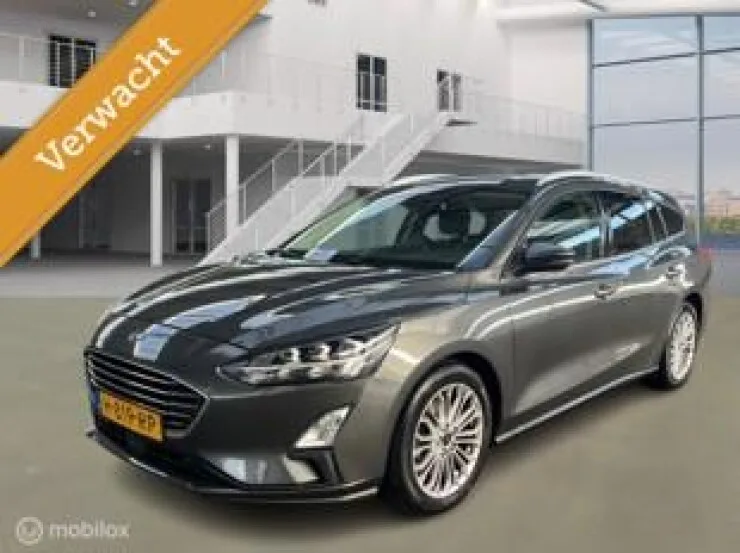 Ford Focus (2020) — foto 1