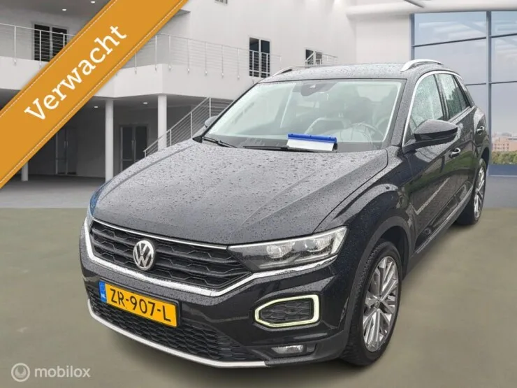 Volkswagen T-Roc (2019) — foto 1