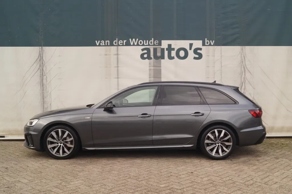 Audi A4 (2023) — foto 1