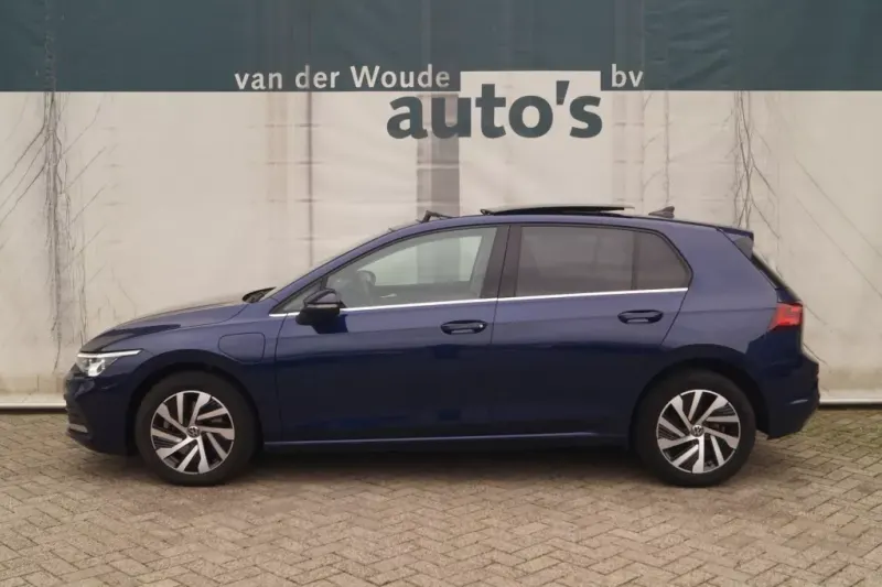 Volkswagen Golf (2022)