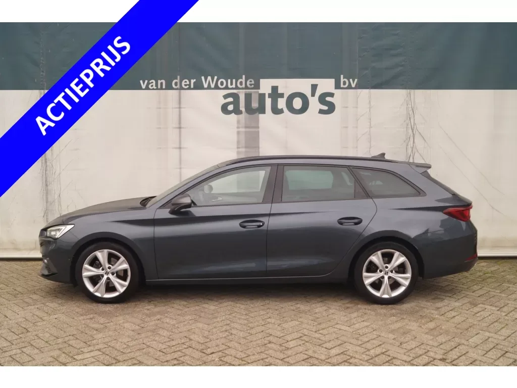 SEAT Leon Sportstourer (2022) — foto 1