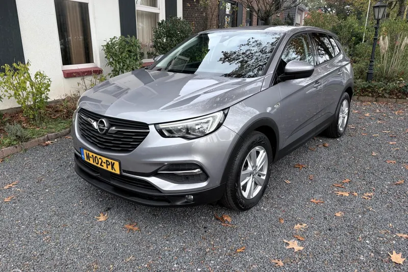 Opel Grandland (2019)