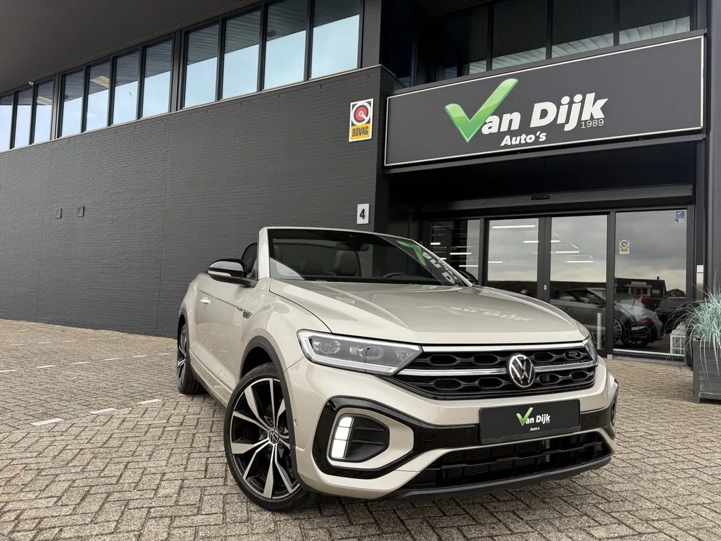 Volkswagen T-Roc (2022) — foto 1