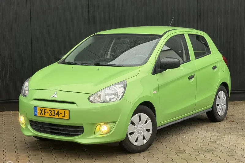 Mitsubishi Space Star (2014)