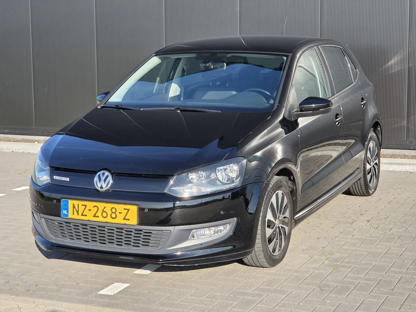 Volkswagen Polo (2017) — foto 1