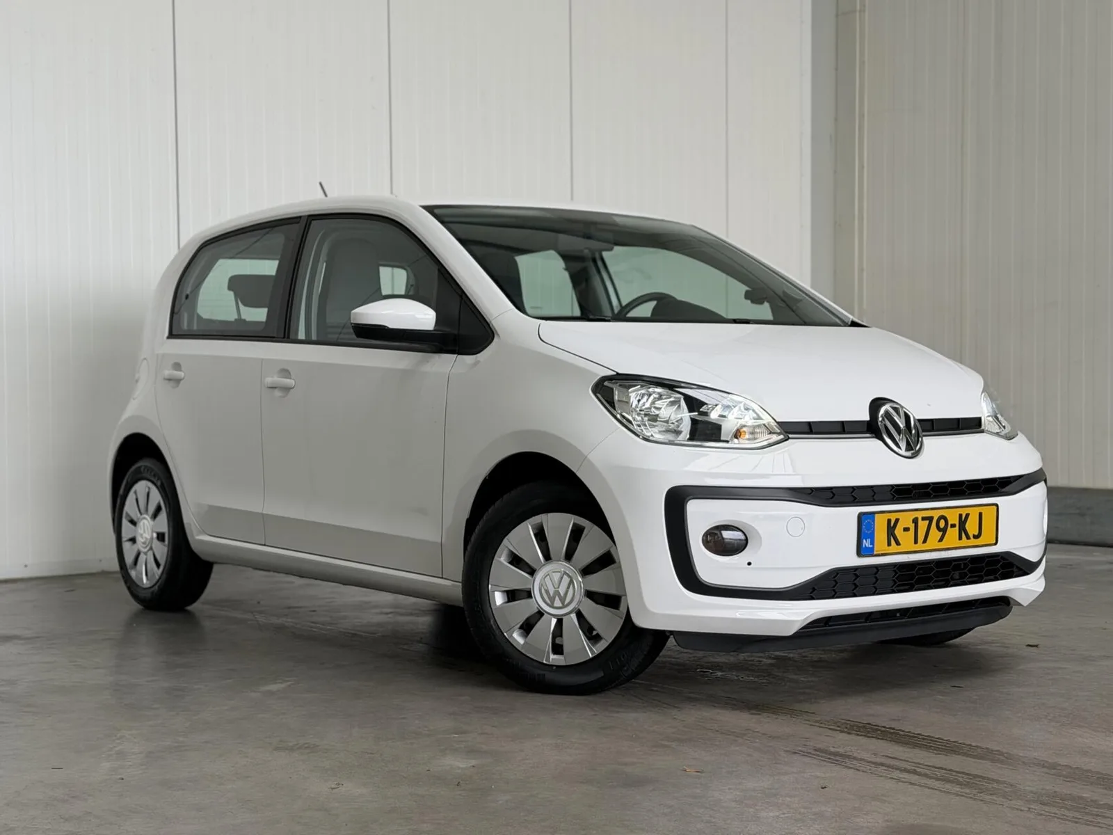 Volkswagen Up! (2017) — foto 1