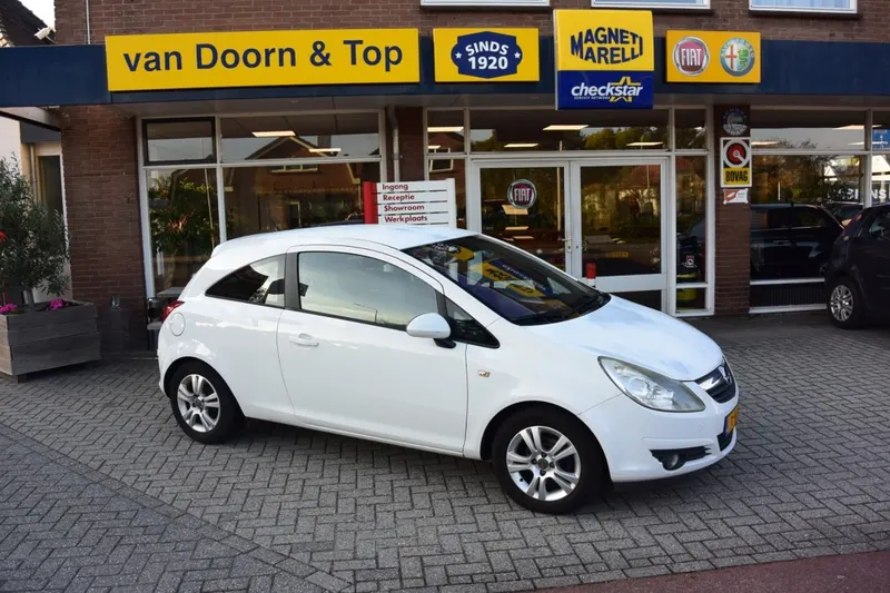Opel Corsa (2010)