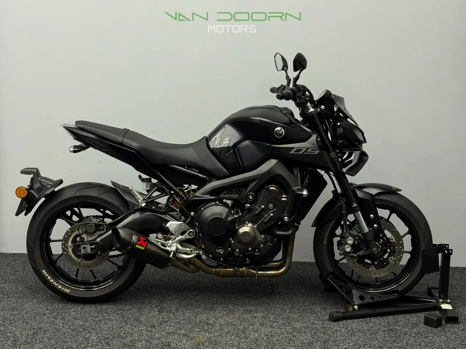 Yamaha MT-09 (2018) — foto 1