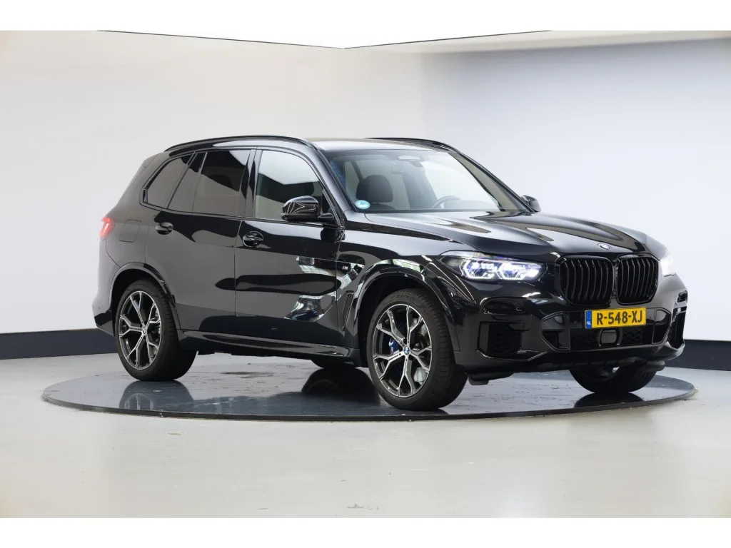 BMW X5 (2022) — foto 1