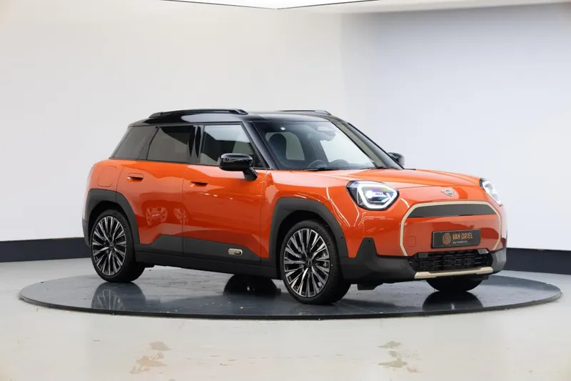 MINI OVERIGE (2025)