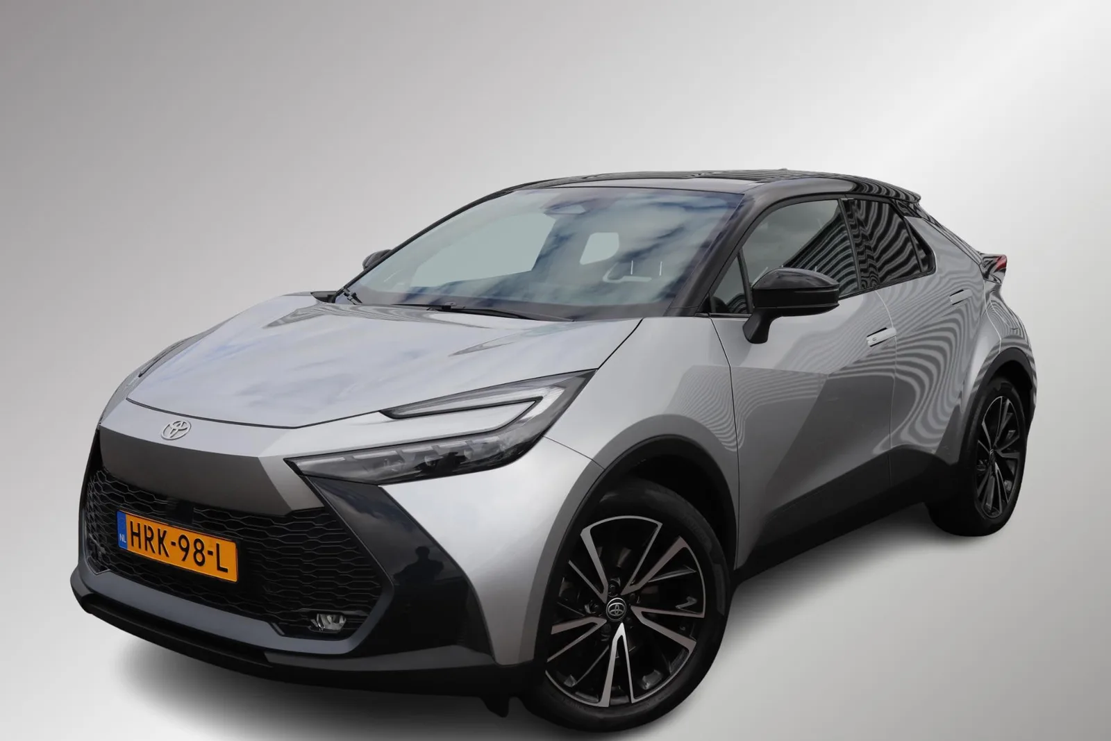 Toyota C-HR (2025) — foto 1