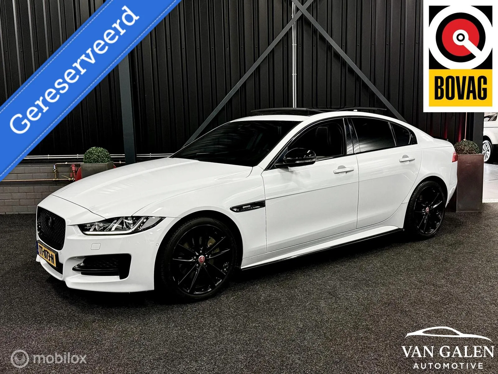 Jaguar XE (2018) — foto 1