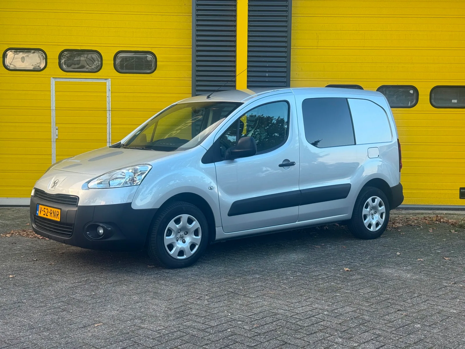 Peugeot Partner (2013) — foto 1