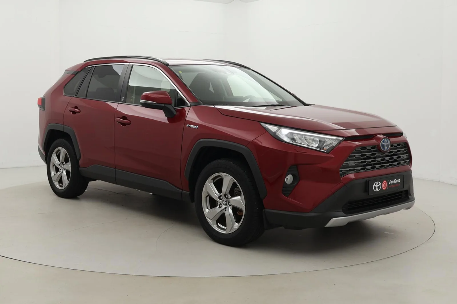 Toyota RAV4 (2021) — foto 1