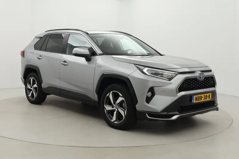 Toyota RAV4 (2021)