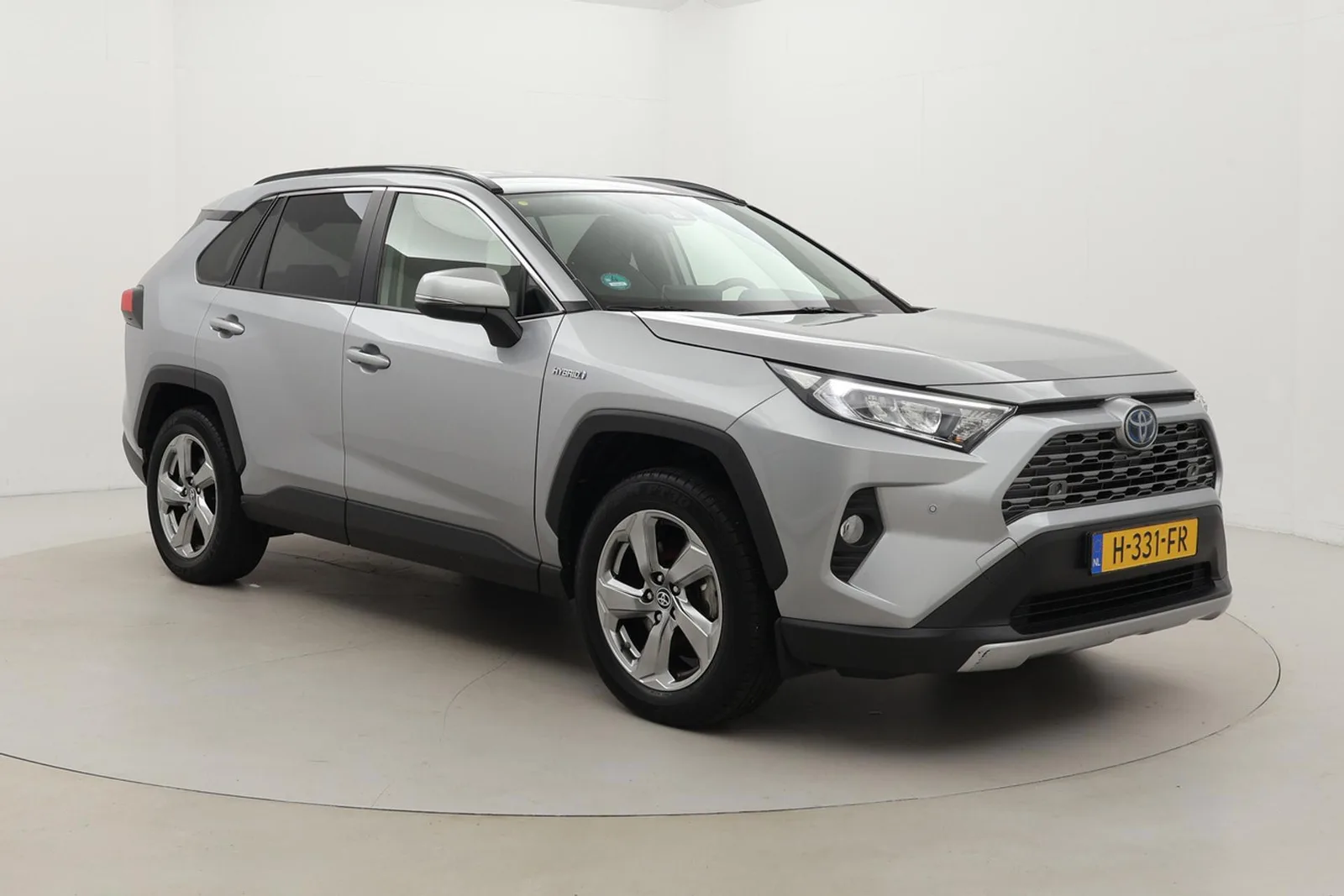 Toyota RAV4 (2020) — foto 1