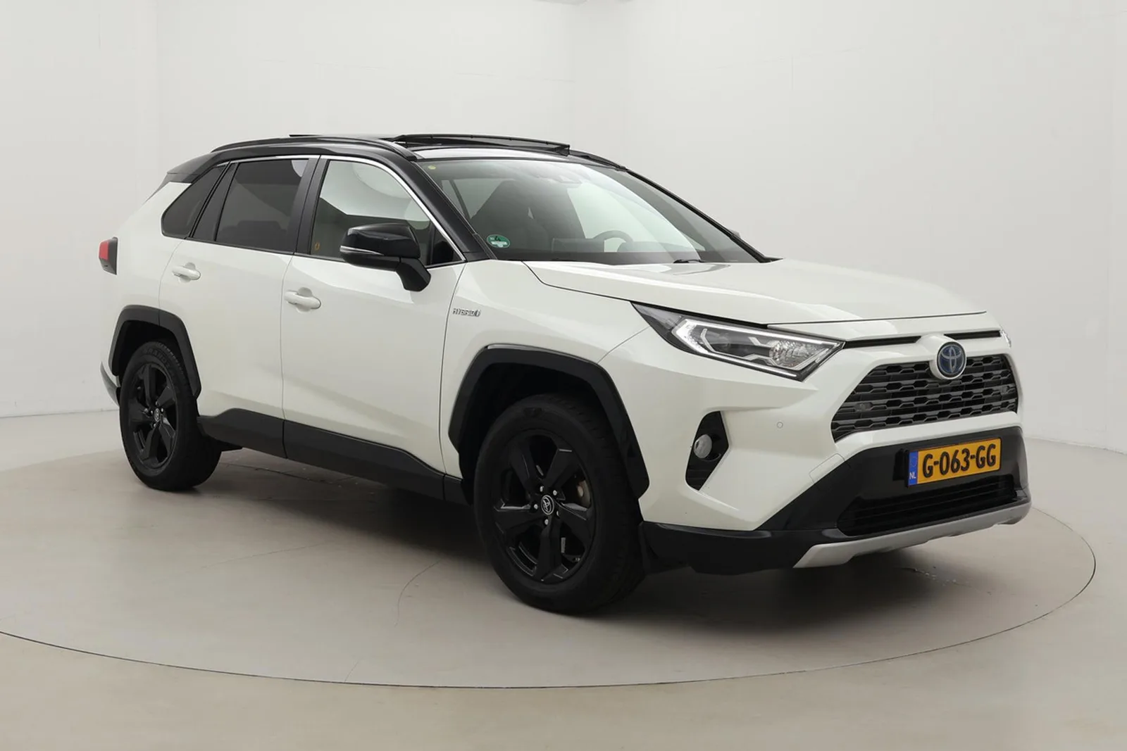 Toyota RAV4 (2019) — foto 1