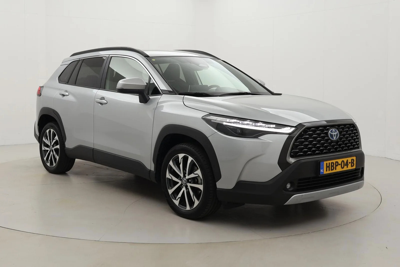 Toyota Corolla Cross (2023) — foto 1