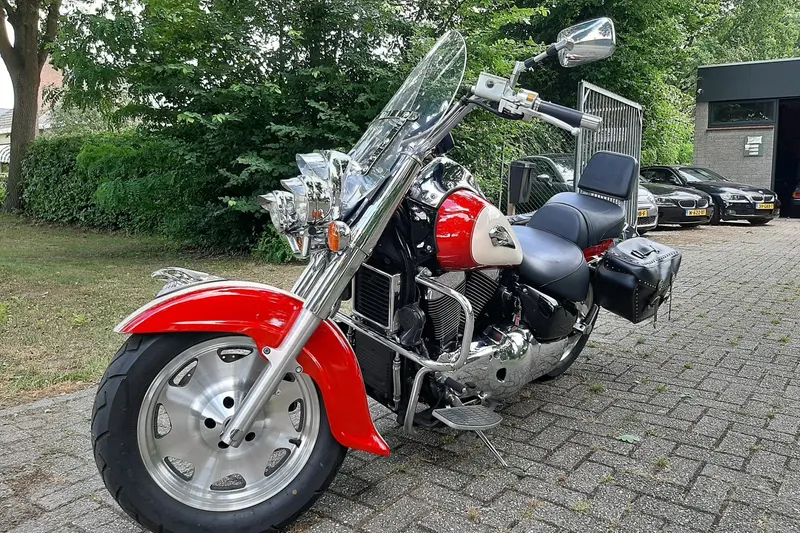 Suzuki VL 1500 Intruder (1999)